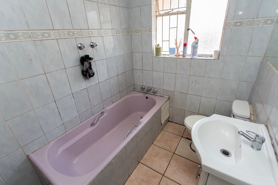 6 Bedroom Property for Sale in Richmond Western Cape